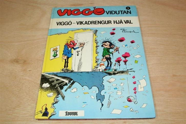Viggó — Guust Flater — IJslands HC [1980], Boeken, Stripboeken, Gelezen, Eén stripboek, Ophalen of Verzenden