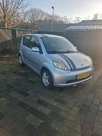 Daihatsu Sirion 1.0 51KW 2006 Grijs, Auto's, Daihatsu, Voorwielaandrijving, Stof, Bedrijf, Handgeschakeld