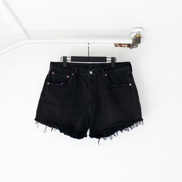 Levis korte broek beschikbaar voor biedingen