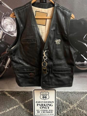 Mooi lederen Route 66 gillet beschikbaar voor biedingen