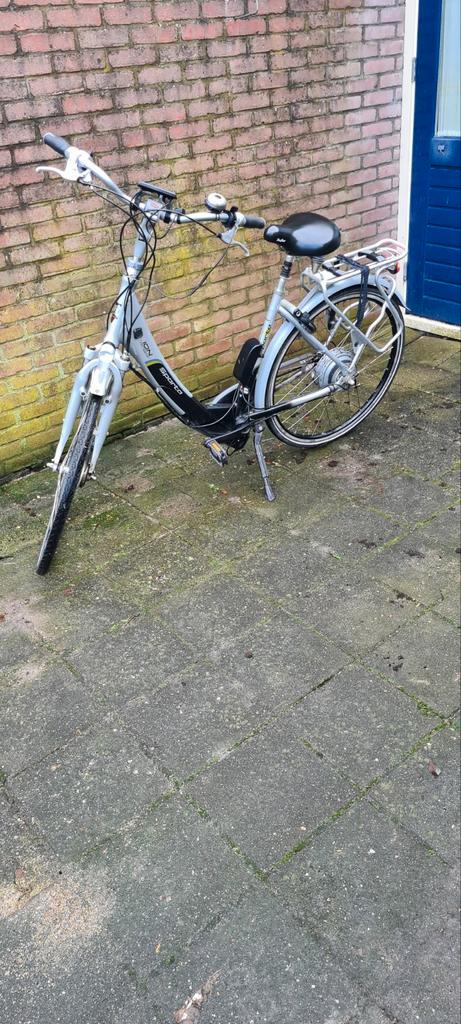 Electrische fiets met nieuwe accu, Fietsen en Brommers, Elektrische fietsen, Zo goed als nieuw, Sparta, 51 tot 55 cm, Ophalen