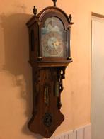 Friese Staartklok Mahoniehout met Maan Aanduiding., Antiek en Kunst, Antiek | Klokken, Ophalen