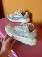Hi-Tec sneakers maat 37, Hi-Tec, Beige, Ophalen of Verzenden, Sneakers of Gympen