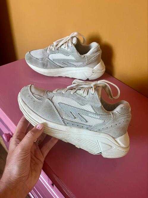 Hi-Tec sneakers maat 37, Kleding | Dames, Schoenen, Gedragen, Sneakers of Gympen, Beige, Ophalen of Verzenden