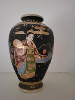 Antieke Japanse Satsuma vaas 22cm, Antiek en Kunst, Verzenden
