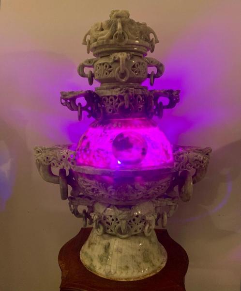 WONDERFUL GIANT SERPENTINE TOWER WITH 4 SPENDIG SCULPTES, Antiek en Kunst, Antiek | Overige Antiek, Ophalen