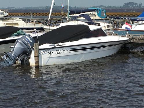 Prachtige boot met 100 pk buitenboordmotor, Watersport en Boten, Motorboten en Motorjachten, Gebruikt, Polyester, Tot 6 meter