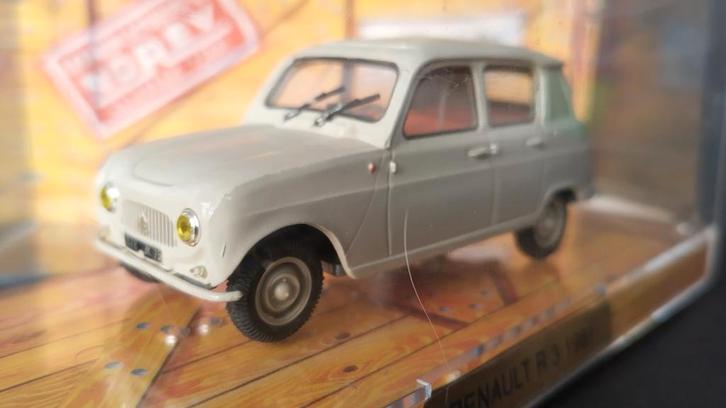Renault 3 1961 R4 1:43 Norev Pol, Hobby en Vrije tijd, Modelauto's | 1:43, Zo goed als nieuw, Auto, Norev, Verzenden