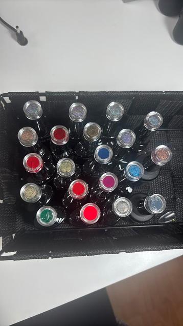 Urban nails mini polish + cat eye beschikbaar voor biedingen