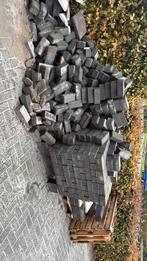 Gratis bestrating af te halen., Ophalen, Zo goed als nieuw, Beton, Klinkers