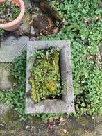 Antiek arduinen bloembak., Ophalen