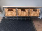 Kapstokje met rieten mandjes - zo goed als nieuw, Huis en Inrichting, Woonaccessoires | Wandplanken en Boekenplanken, Ophalen of Verzenden