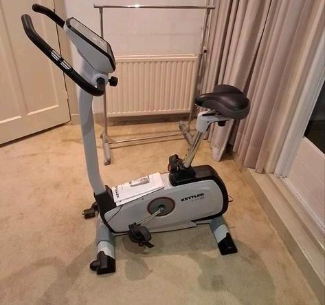 Hometrainer - Kettler, Sport en Fitness, Fitnessapparatuur, Zo goed als nieuw, Hometrainer, Ophalen