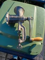 Antiek Donkert vleesmolen nr. 5, Ophalen