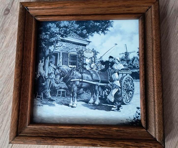 2 Delft blauwe tegels met houten lijst, Antiek en Kunst, Antiek | Wandborden en Tegels, Ophalen of Verzenden