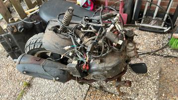 Te koop. Compleet goedlopend peugeot 4t blok 12" viva/kisbee beschikbaar voor biedingen