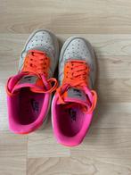 Nike - 3M fluorescerende Air Force 1 maat 37,5, Wit, Nike, Ophalen of Verzenden, Sneakers of Gympen