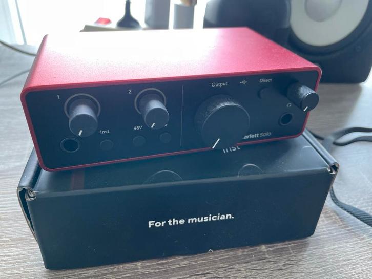 Focusrite Scarlett Solo 4th Gen Nieuwstaat, Computers en Software, Geluidskaarten, Zo goed als nieuw, Extern, Ophalen of Verzenden
