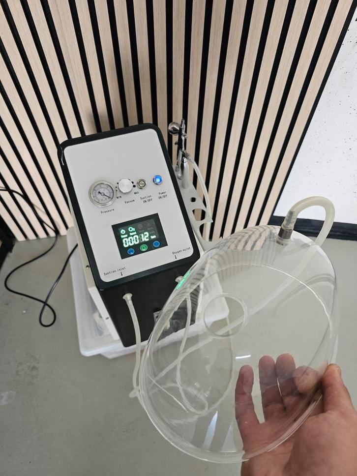 Zuurstof Dermabrasie Machine, Zakelijke goederen, Machines en Bouw | Industrie en Techniek, Ophalen