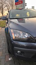 Ford Focus 1.6 74KW Wagon 2007 Grijs, 1596 cc, 15 km/l, 4 cilinders, 635 kg