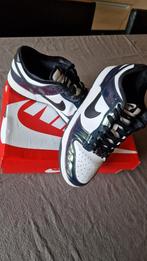 Nike Dunk Low maat 43, Kleding | Heren, Schoenen, Wit, Nike, Ophalen of Verzenden, Sneakers of Gympen