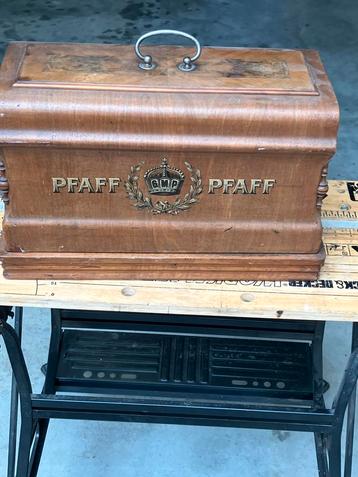 Pfaff antieke naaimachine beschikbaar voor biedingen