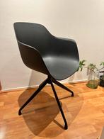 Zwarte Kuip Draaistoel - Stijlvol en Comfortabel, Huis en Inrichting, Kunststof, Zwart, Ophalen of Verzenden, Zo goed als nieuw