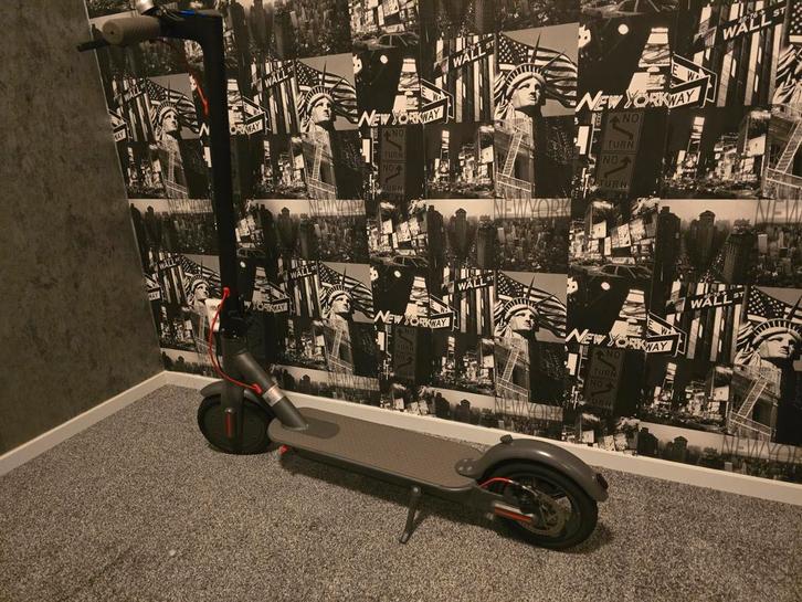 Elektrische step met accu, Fietsen en Brommers, Steps, Zo goed als nieuw, Ophalen