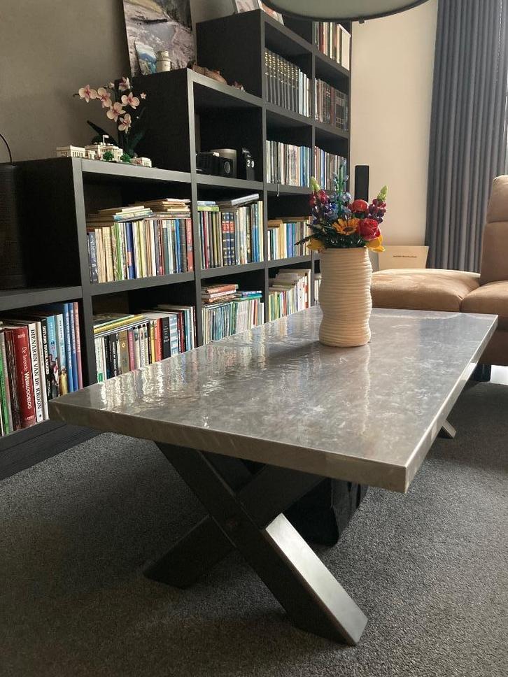 Salontafel Lamulux stone 135x67cm in nieuwstaat, Huis en Inrichting, Tafels | Salontafels, Zo goed als nieuw, Minder dan 50 cm
