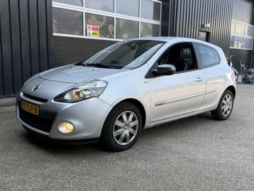 Renault Clio 1.5 dCi 88PK Night & Day Navi Clima ECC Bluetoo beschikbaar voor biedingen