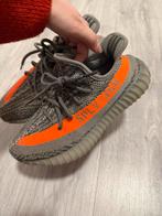YEEZY BOOST 350 V2 maat 40, Ophalen of Verzenden, Zo goed als nieuw, Sneakers of Gympen