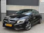 Mercedes-Benz CLA-klasse 180 Xenon Comand Navi Keyless, Auto's, Mercedes-Benz, Gebruikt, 4 cilinders, 715 kg, Leder en Stof