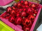 Plastic opberg box met 80 rode glazen Kerstballen, Diversen, Kerst, Ophalen, Zo goed als nieuw