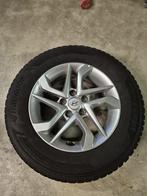 Winterbanden op lichtmetalen velg Hyundai 215/70 R16, Auto-onderdelen, Banden en Velgen, Ophalen, 16 inch, Banden en Velgen, Winterbanden