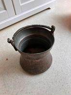 Koperen pot met hengsel (kwispedoor?), Antiek en Kunst, Ophalen of Verzenden, Koper