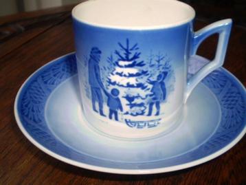 COPENHAGEN KERST 1979 KOP EN SCHOTEL beschikbaar voor biedingen