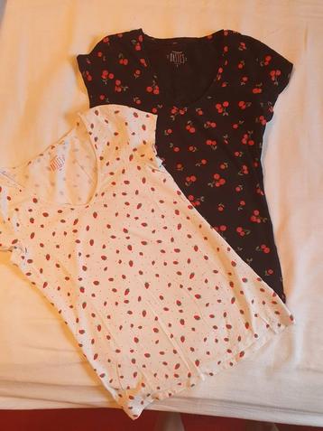 4 toffe shirtjes m, Bloemetjes, kersjes, aardbeitjes  beschikbaar voor biedingen