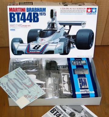 TAMIYA 1:12 BRAHAM BT44B MARTINI + PE & ALU FUNNELS 12042 beschikbaar voor biedingen