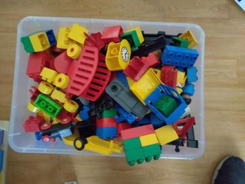 Lego Duplo trein bak vol beschikbaar voor biedingen