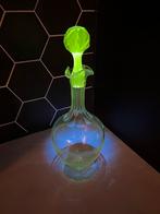 Oude glazen karaf met mangaan, Antiek en Kunst, Antiek | Glas en Kristal, Ophalen of Verzenden