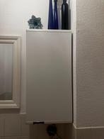 Wit muur Kastje - gratis, Antiek en Kunst, Antiek | Meubels | Kasten, Ophalen