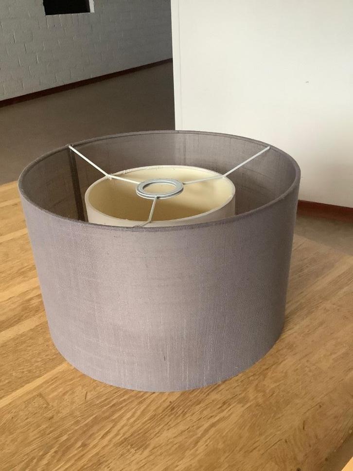 dubbele lampenkap voor hanglamp Ø 32 cm wit & grijs, Huis en Inrichting, Lampen | Lampenkappen, Zo goed als nieuw, 25 tot 50 cm