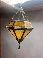 Vintage hanglamp met metalen frame en gekleurd glas, Antiek en Kunst, Ophalen of Verzenden