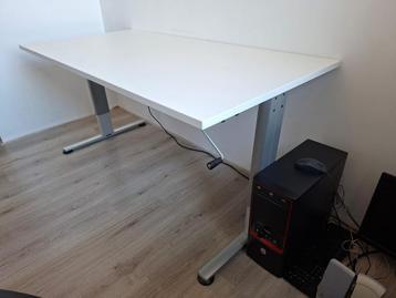 Bureau - Wit Blad - In Hoogte Verstelbaar