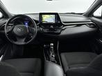 Toyota C-HR 1.8 Hybrid Bi-Tone // 1e EIGENAAR // STOELVERWAR, Stof, 4 cilinders, Bedrijf, 26 km/l