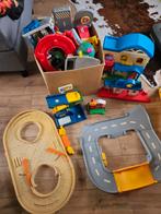 Grote doos met gebouwen voor little people fisher price, Kinderen en Baby's, Speelgoed | Fisher-Price, Ophalen, Gebruikt, Speelset