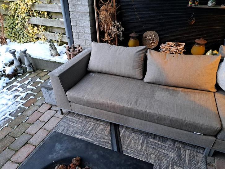 Mooie buitenbank voor de tuin, Tuin en Terras, Tuinbanken, Zo goed als nieuw, Kunststof, Ophalen