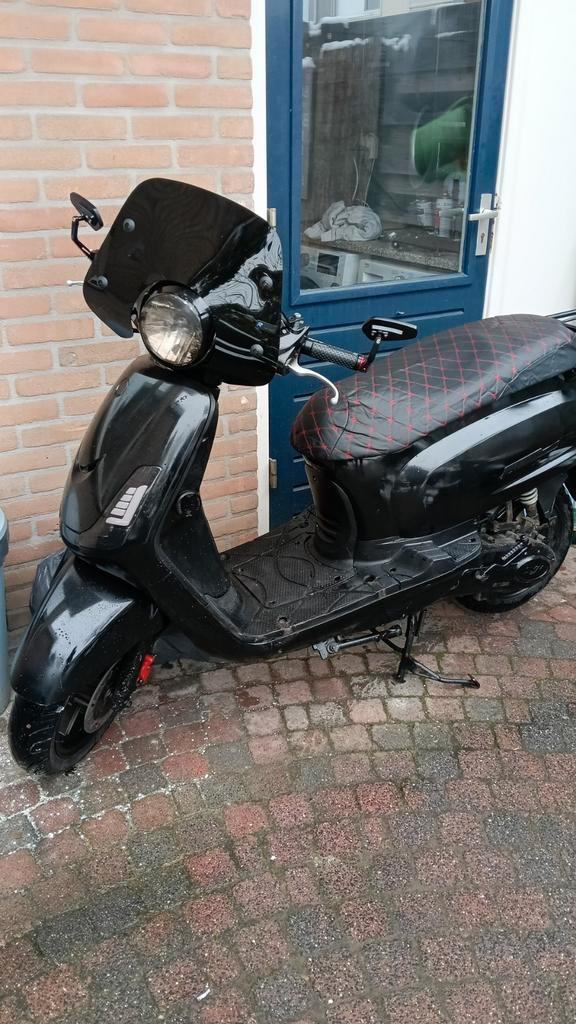 Nette sym fiddle (kan ruilen), Fietsen en Brommers, Scooters | SYM, Zo goed als nieuw, Fiddle, Benzine, Ophalen