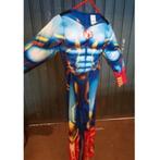 Nieuw ! Spierballen Heldenkostuum + Rode Cape Mt.128-134-140, Ophalen of Verzenden, Nieuw, 122 t/m 128, Jongen of Meisje