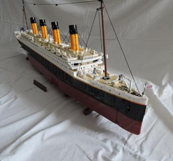 Titanic ca. 135cm lang ( * replica Lego 10294) beschikbaar voor biedingen